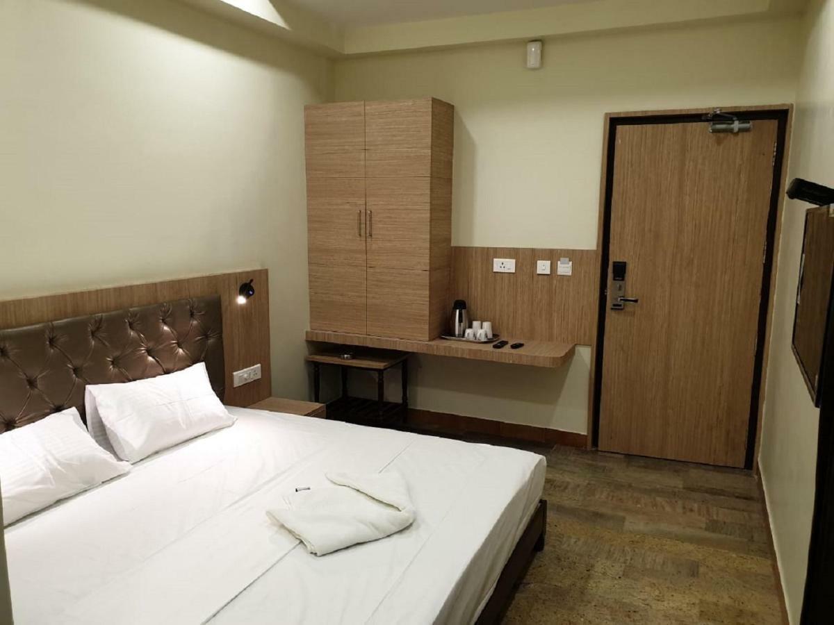 Amutham Residency Hotel Tiruchirappalli Eksteriør billede