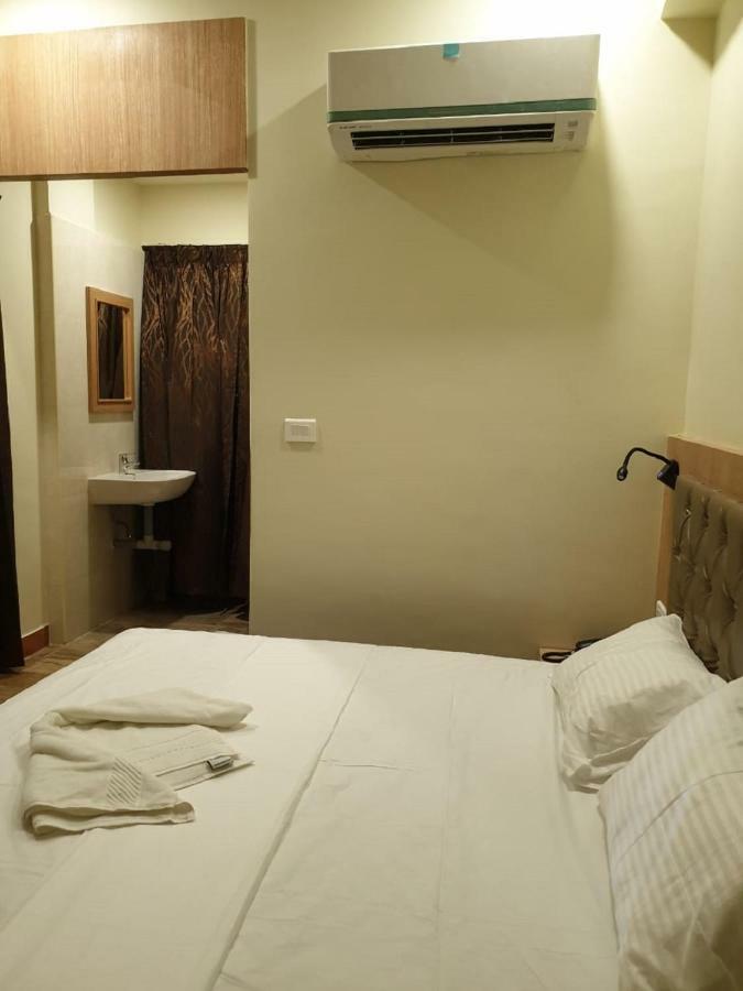 Amutham Residency Hotel Tiruchirappalli Eksteriør billede