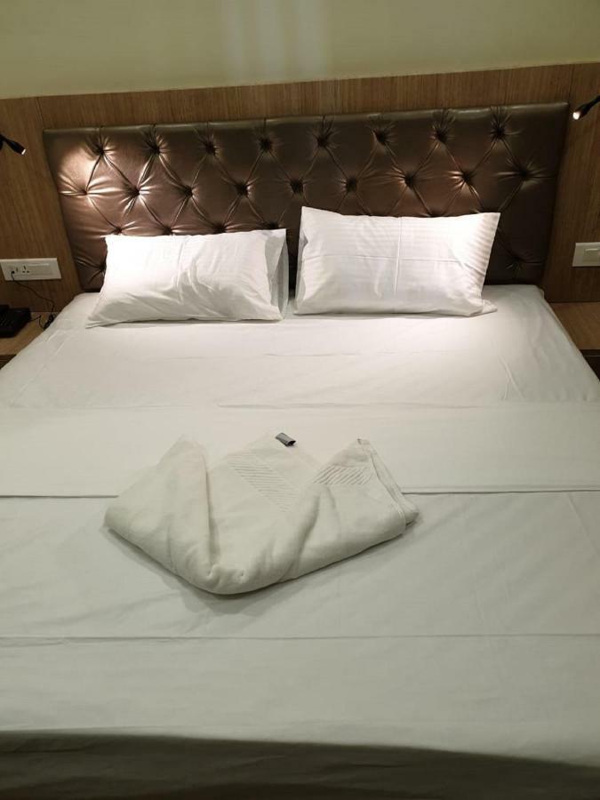 Amutham Residency Hotel Tiruchirappalli Eksteriør billede